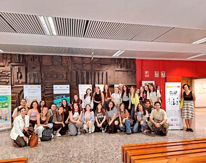 Jornadas CLAP 2.0: Una Experiencia Gamificada para Estudiantes de Traducción e Intermediación Lingüística en la Universidad de Valencia